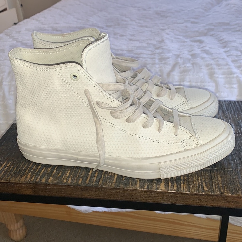 Converse Chuck Taylor hightops white leather 10
